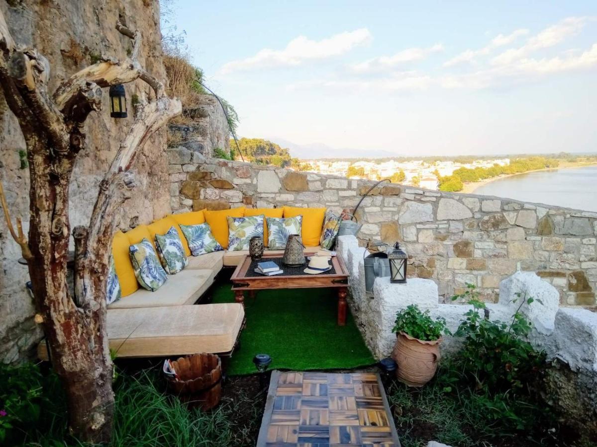 Clock'S House Apartment Nafpaktos Екстериор снимка