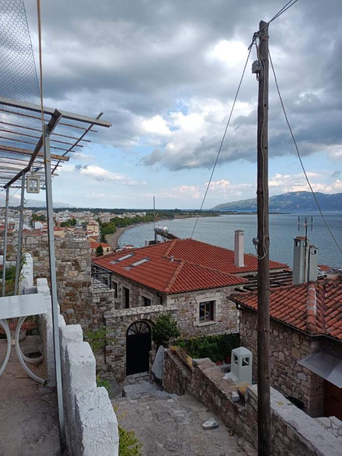 Clock'S House Apartment Nafpaktos Екстериор снимка