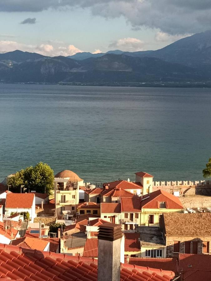 Clock'S House Apartment Nafpaktos Екстериор снимка