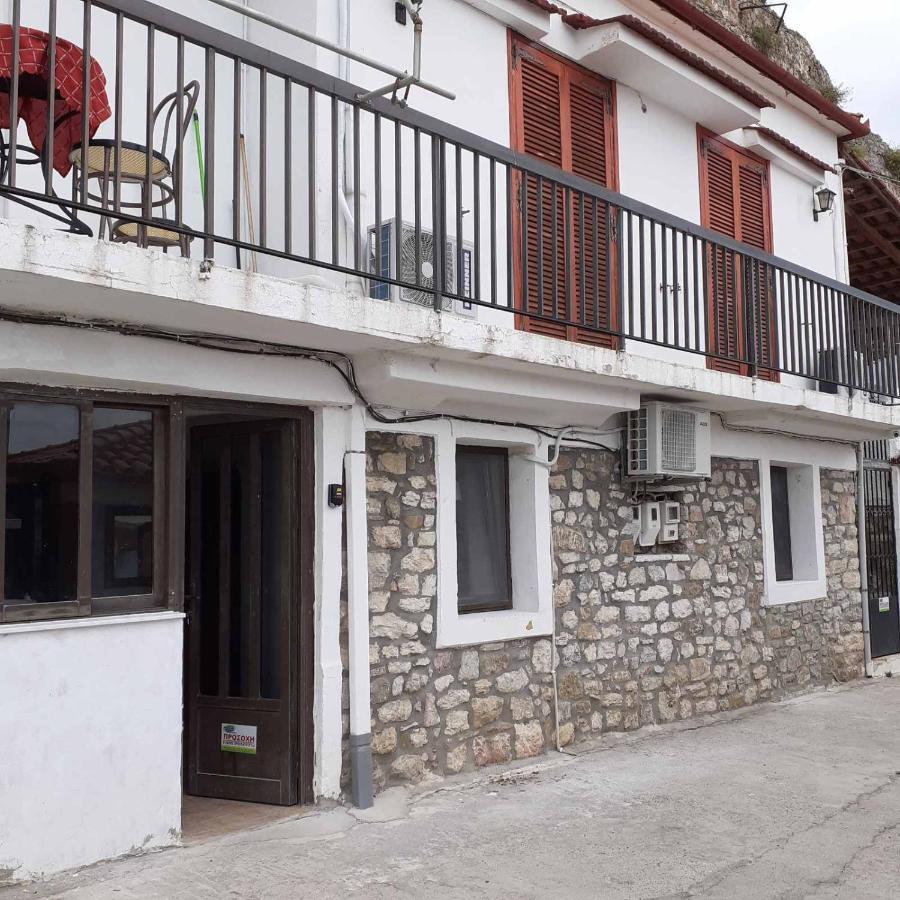 Clock'S House Apartment Nafpaktos Екстериор снимка
