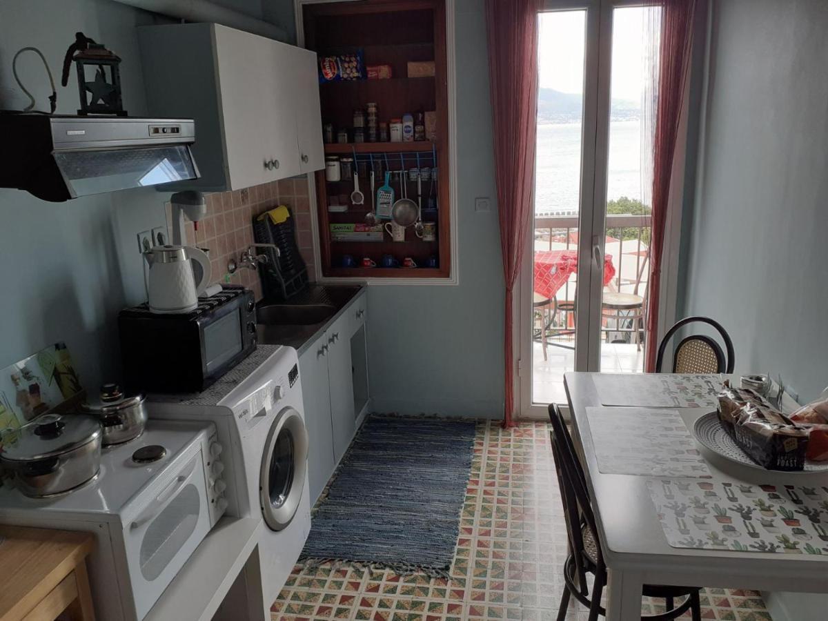Clock'S House Apartment Nafpaktos Екстериор снимка